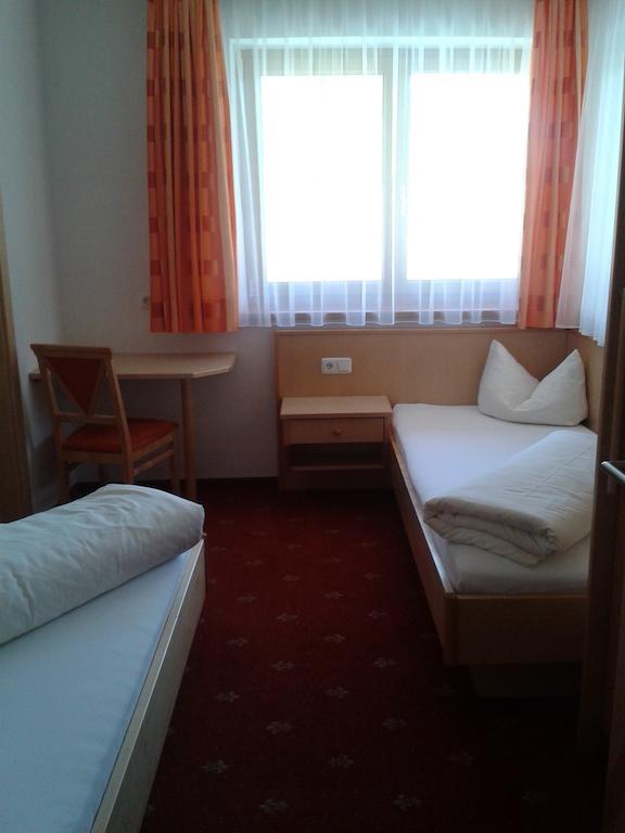 Apart Alcazar Ischgl Room photo